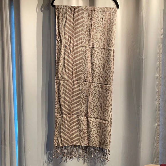 Pashmina - Picture 1 of 1